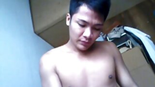 Kinky دوست سوتی ہوئی ...
