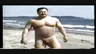 پرجوش سنہرے بالوں وا ...