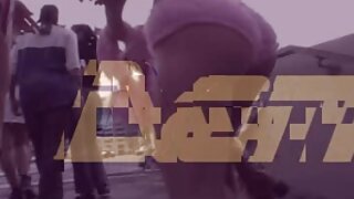 بکسوم سنہرے بالوں وا ...